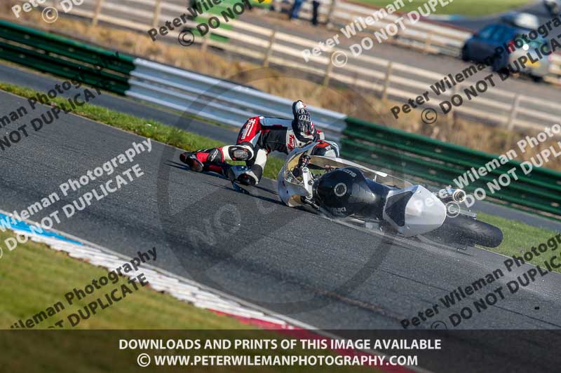 PJM Wedding Photography;enduro digital images;event digital images;eventdigitalimages;mallory park;mallory park photographs;mallory park trackday;mallory park trackday photographs;no limits trackdays;peter wileman photography;racing digital images;trackday digital images;trackday photos